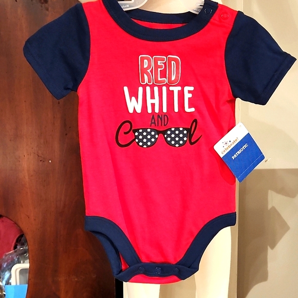Way To Celebrate Other - BOYS NEW GRAPHIC BODYSUIT SIZE 3-6 AND 6-9 PATRIOTIC CLEARANCE
